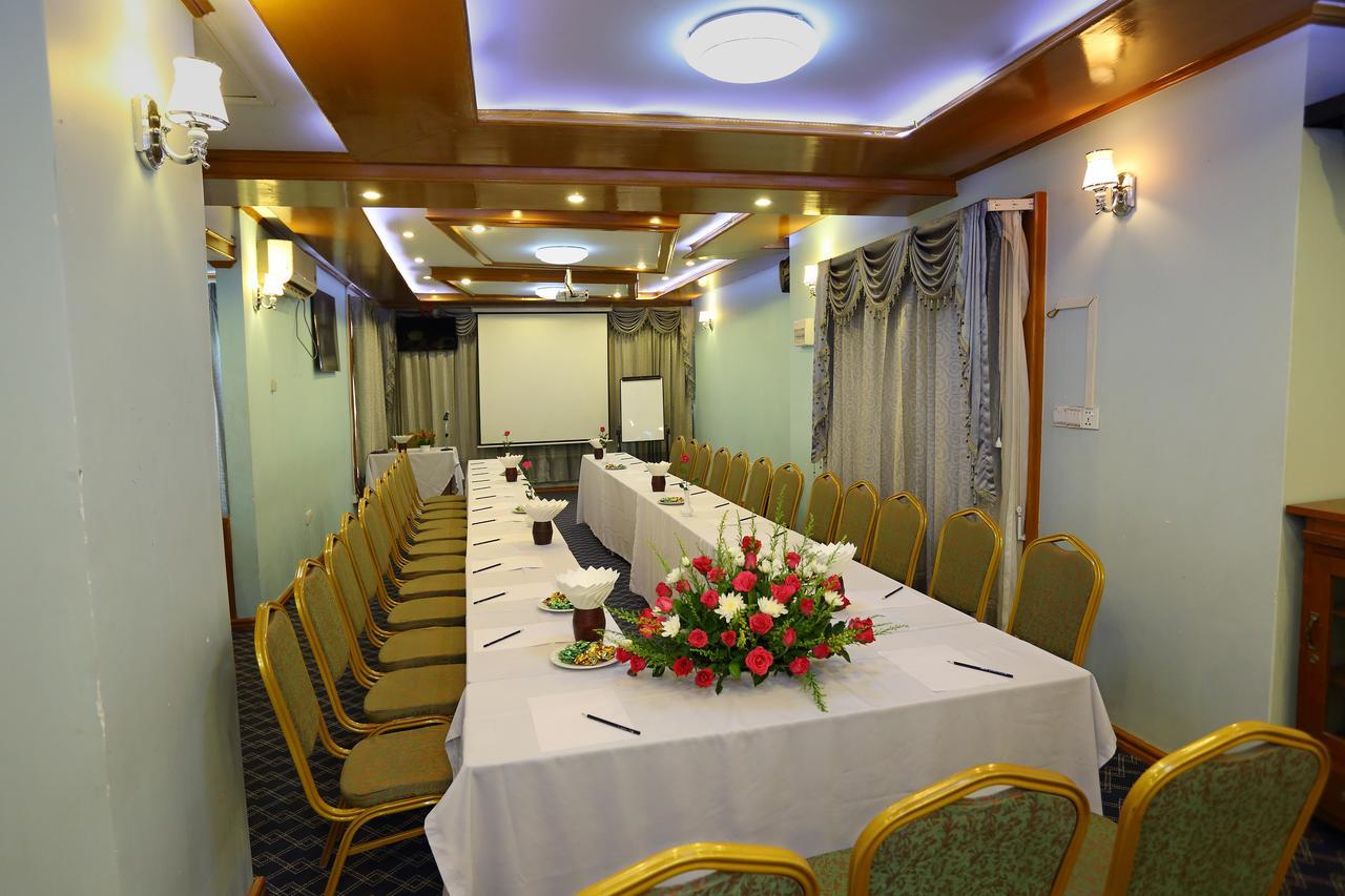 Hotel Dingar Mandalay Exteriör bild